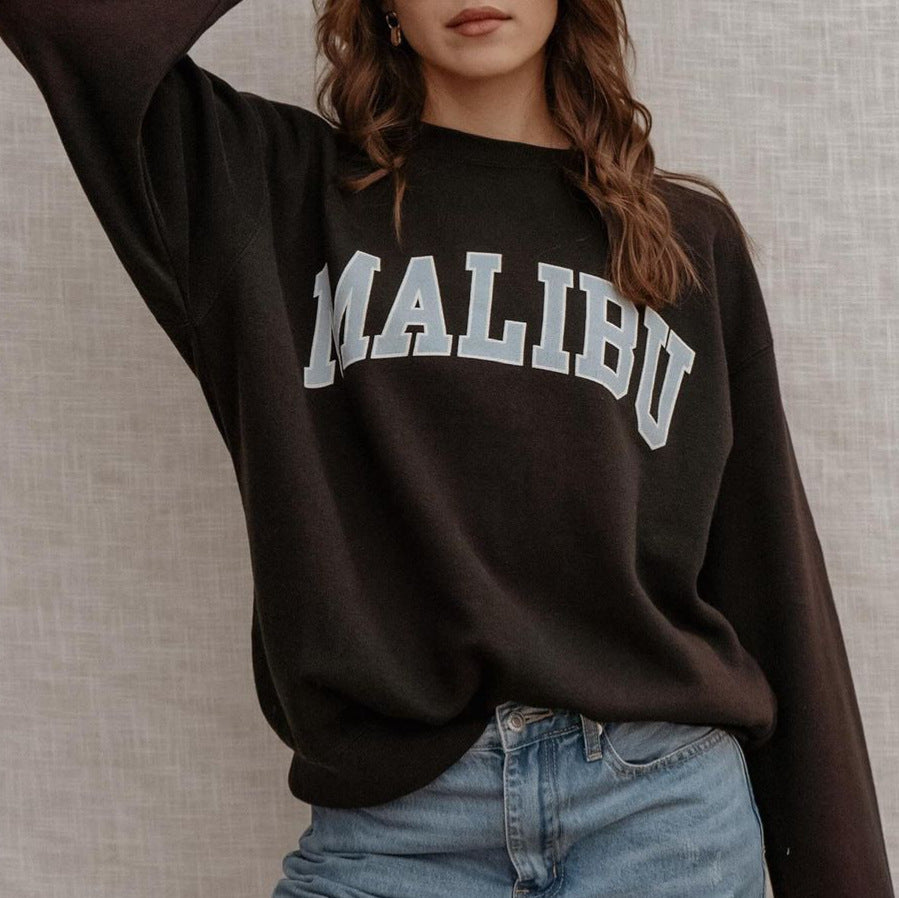 California & Malibu Sweater – Casual Oversized Trui met Vintage Letterprint