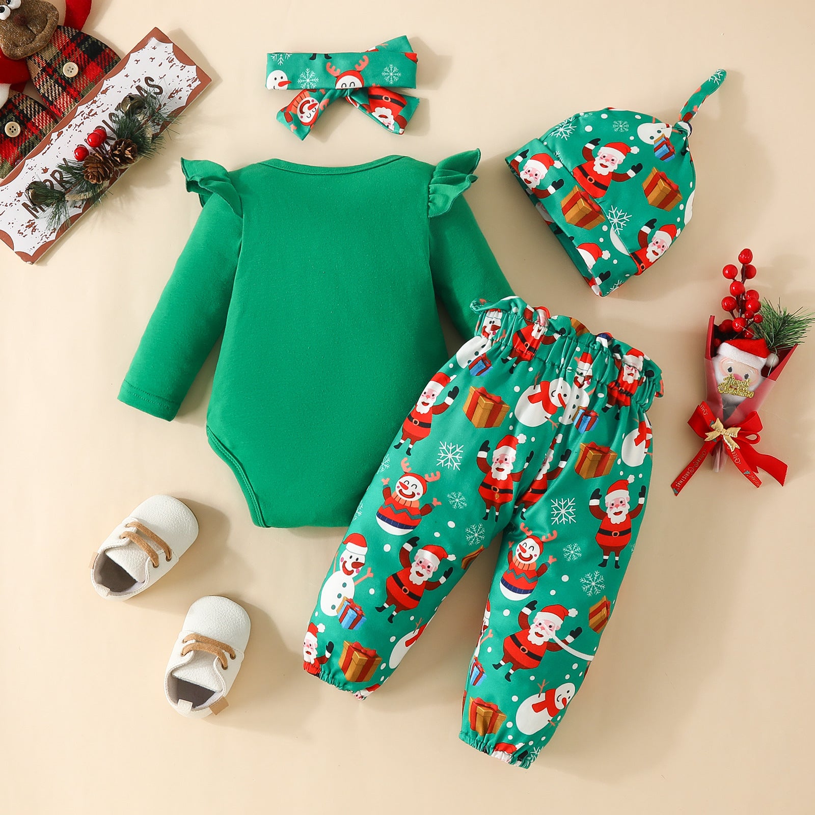 Santa Baby™ – 4-delige Kerstoutfit Set voor Baby’s (Body + Broek + Muts + Strik)